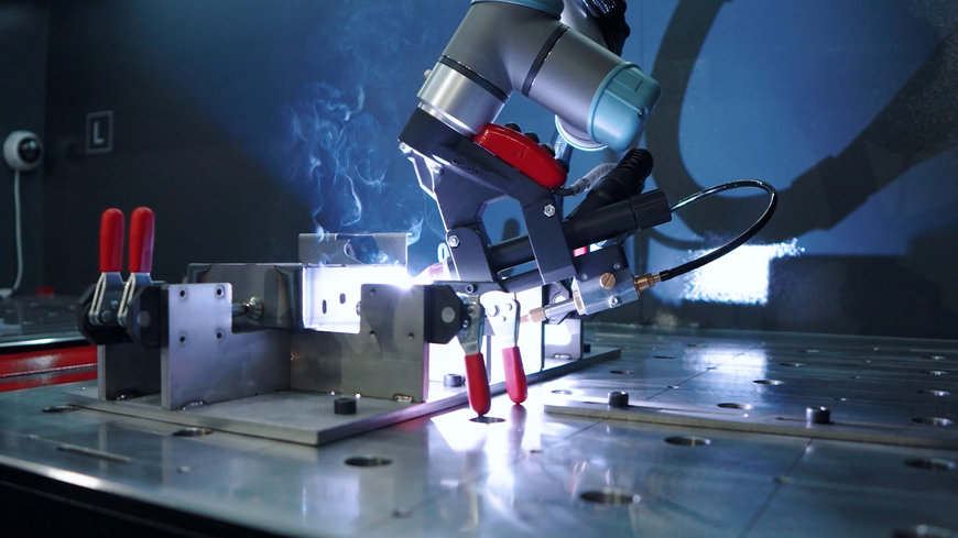 CINCINNATI Cobotic Technology takes Welding Automation to a New Level